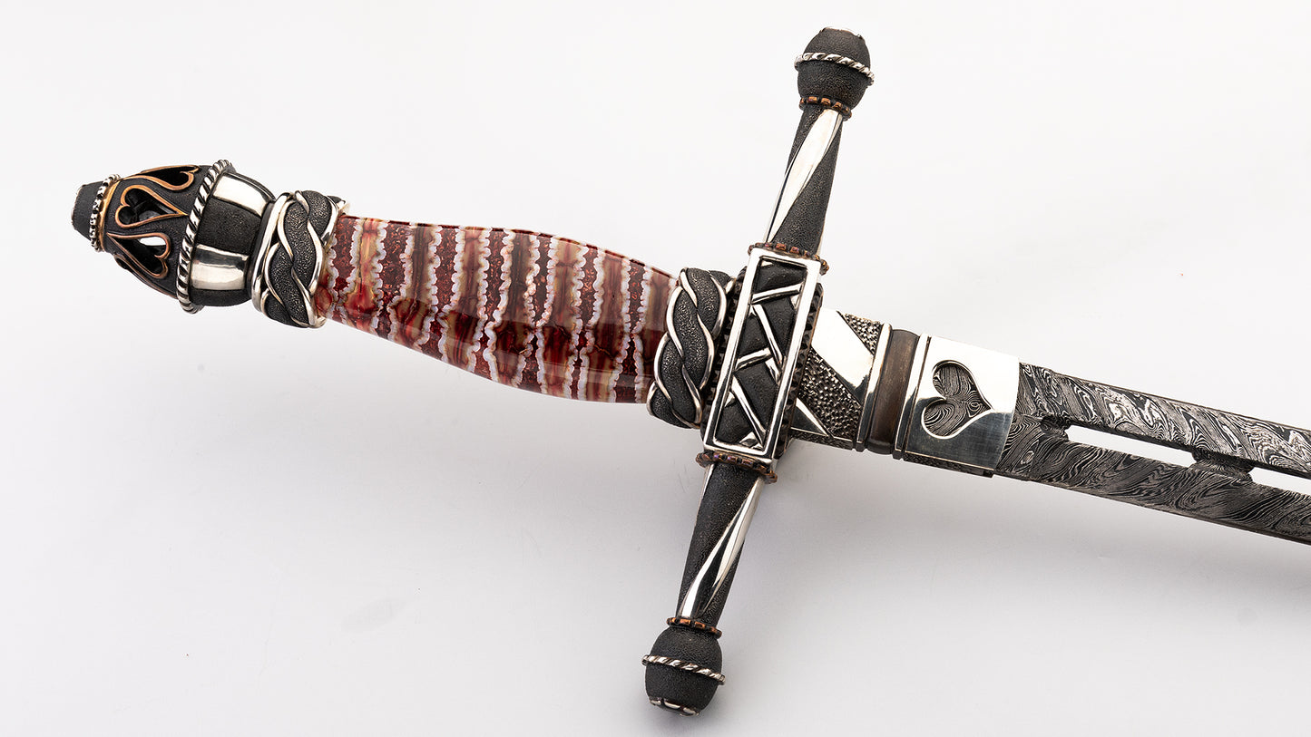 Crimson Queen Dagger - Paul Jarvis
