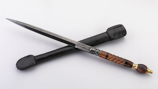Damascus Short Sword - Giorgi Dantas